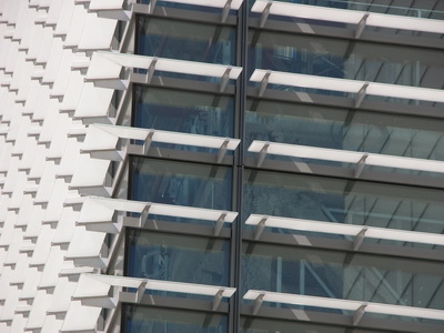 Newseum glass sunshades